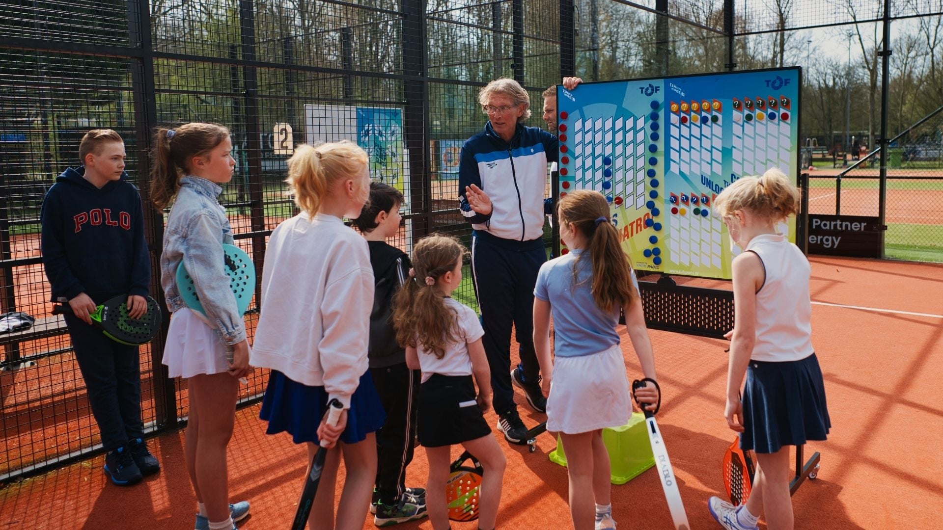 Jeugd op de tennis- en padelclub